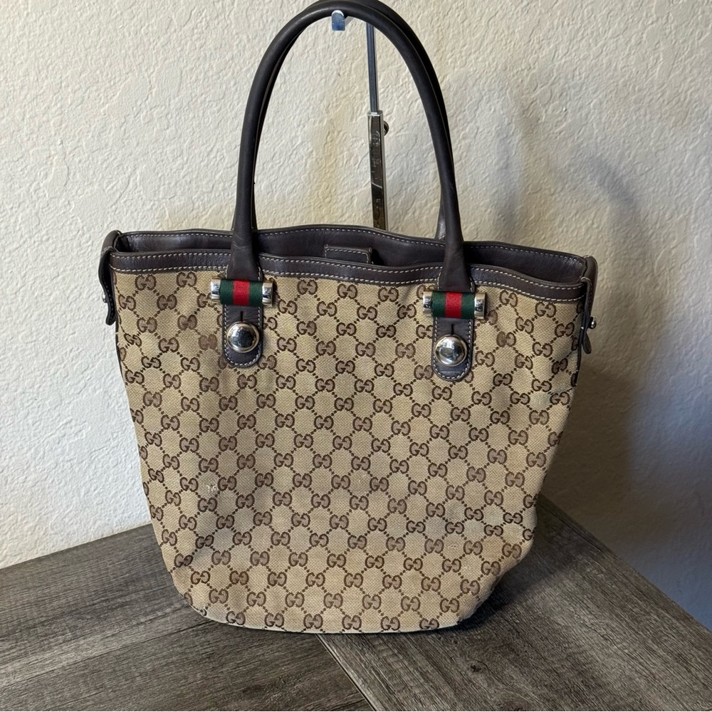 Authentic Gucci Sherry Line Medium Matchball Tote Brown GG